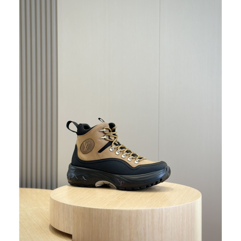 l**is V*t*n sneakers